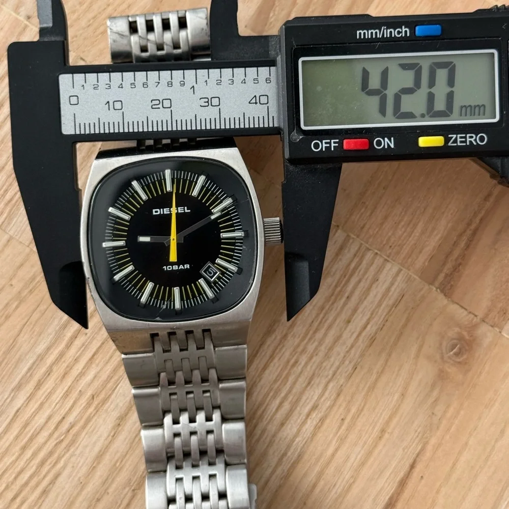 Diesel Rare Rectangular Dial Watch Black Dial Stainless Bracelet Case Date